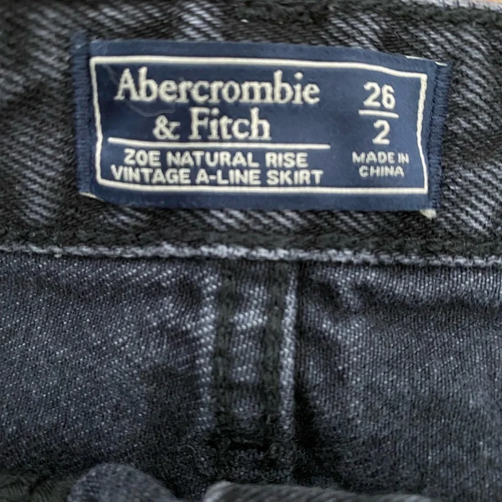 Abercrombie & Fitch Black Zoe Natural Rise Vintage A-Line Denim Skirt Size 26/2